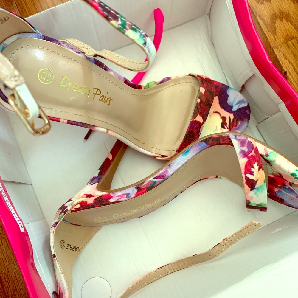 Dream pairs heel